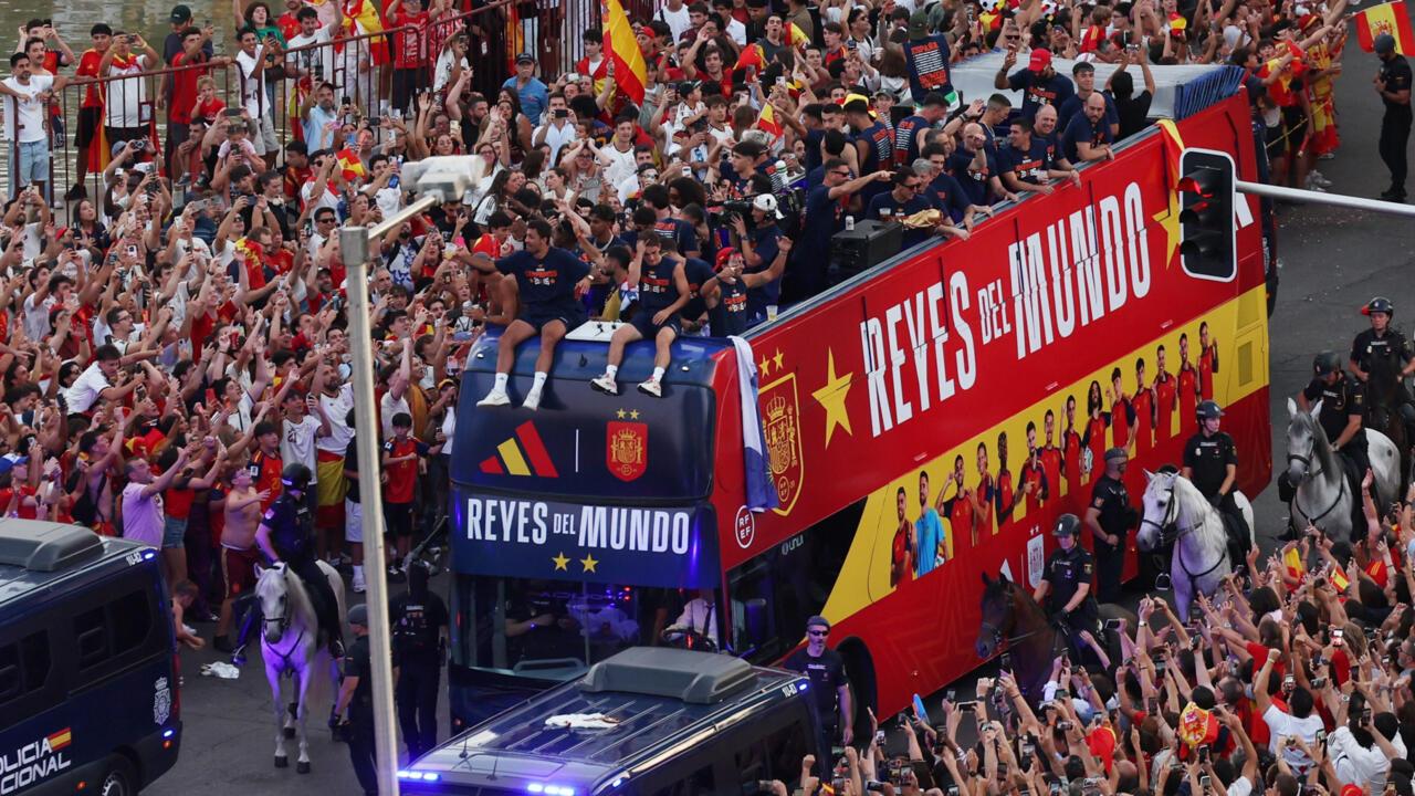 Spain welcomes back its World Cup heroes