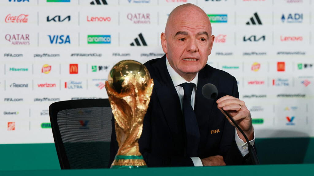 استقالة مستشار ينفذ أمرًا بشأن استثمار FIFA الخاص في كأس العالم