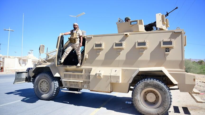 Yemeni government forces say they struck Houthi positions in south